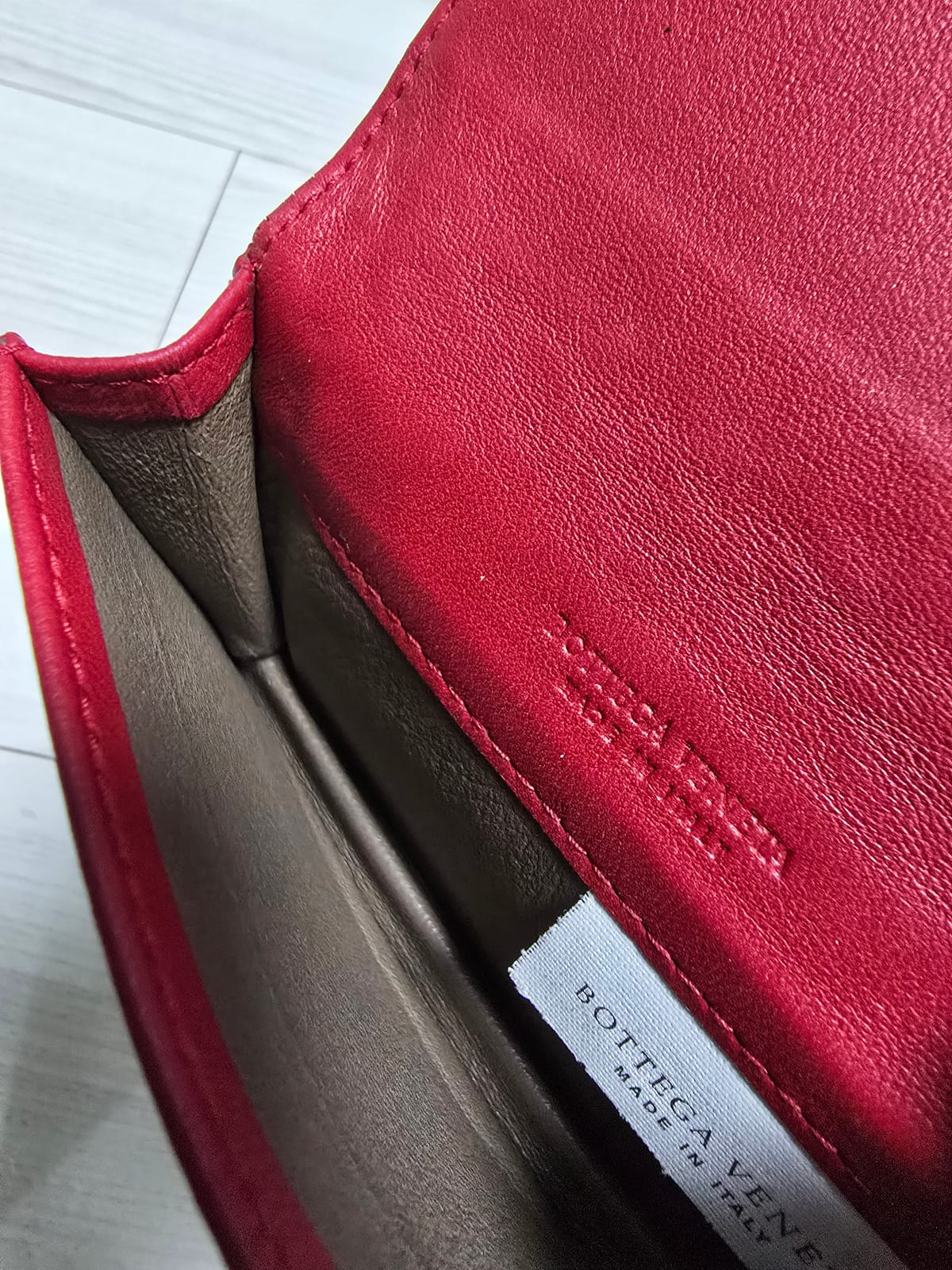 ��ǰ����, ��ǰ��ǰ | ���װ� ����Ÿ|Bottega Veneta, ���װ�����Ÿ ī������ ��ǰ���� �帳�ϴ�