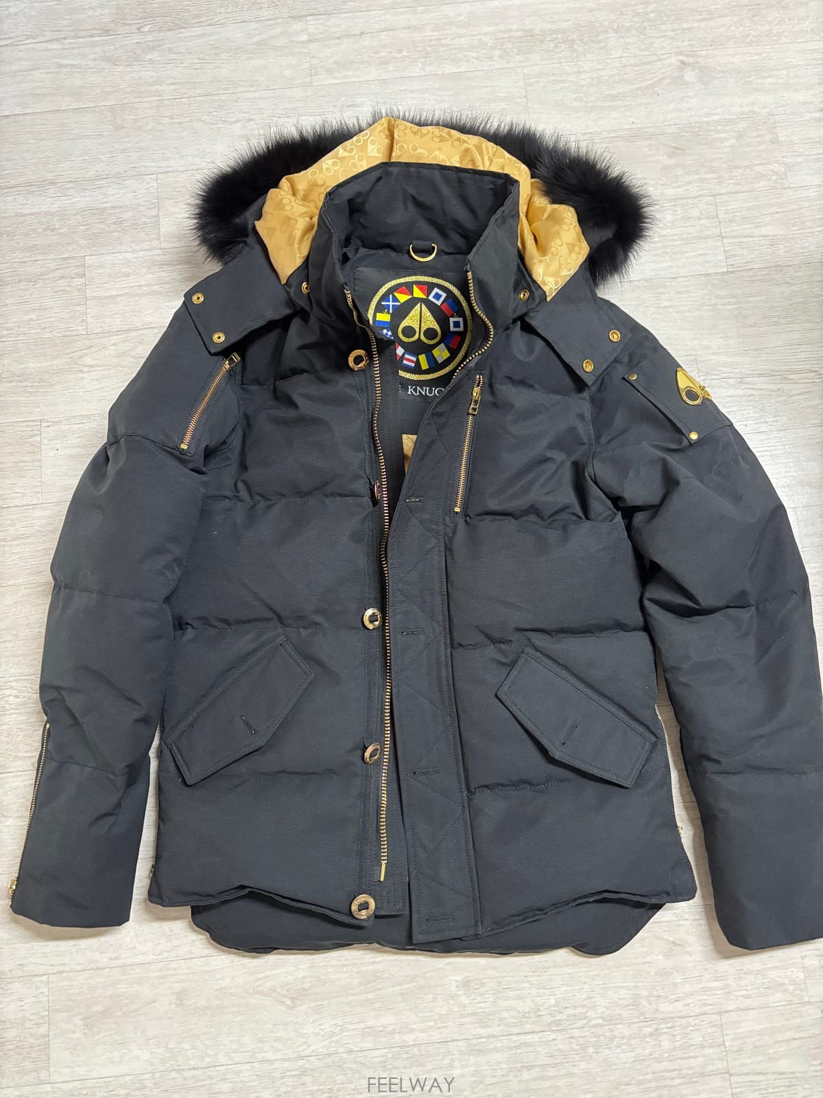 ��ǰ����, ��ǰ��ǰ | ������Ŭ|Moose Knuckles, ������Ŭ�е�