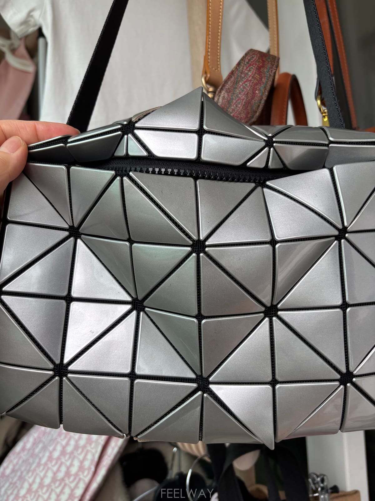 ��ǰ����, ��ǰ��ǰ | �̼��� �̾���|Issey Miyake, �ٿ��ٿ� ũ�ν���