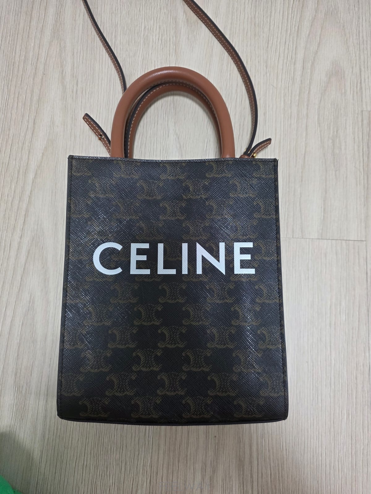 ��ǰ����, ��ǰ��ǰ | ������|CELINE, ������ �̴� ī�ٽ��� ����ǰ���� ���ؿ�