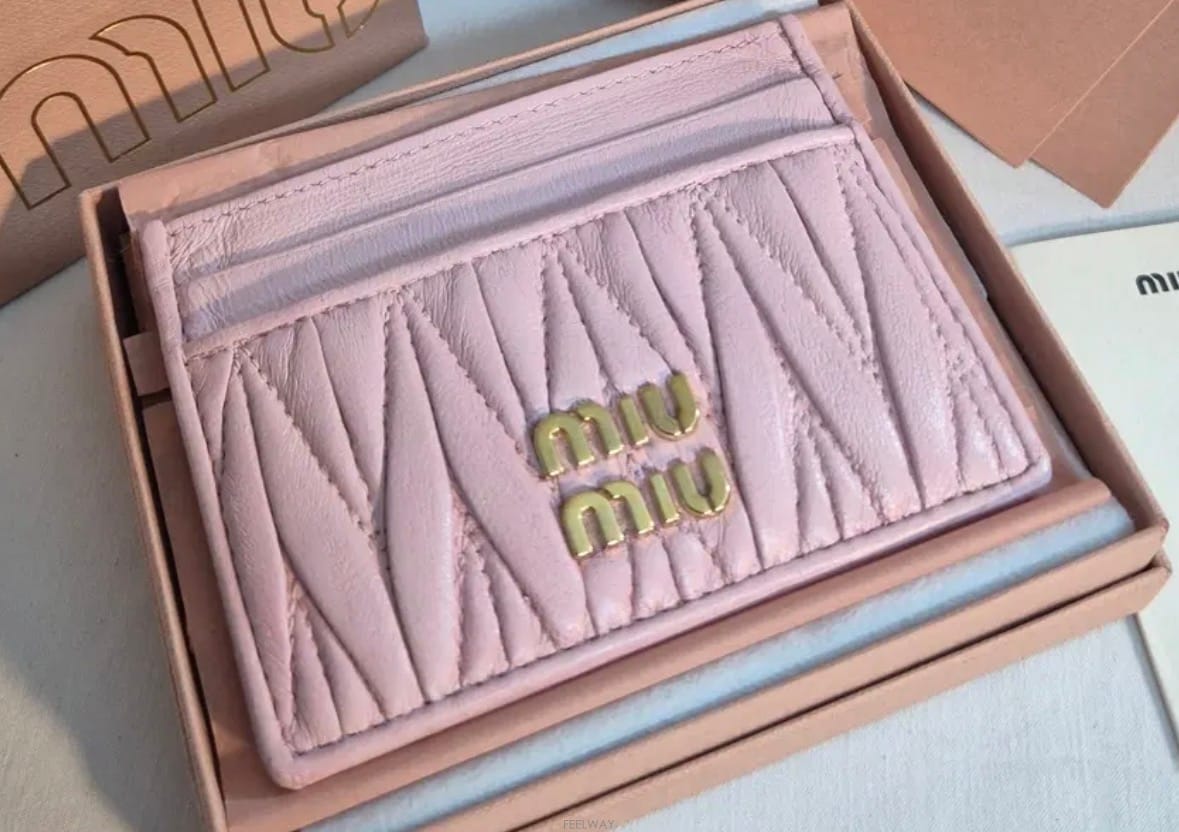 ��ǰ����, ��ǰ��ǰ | �̿�̿�|Miu Miu, �̿�̿� ī������ ��ǰ�ϱ��?