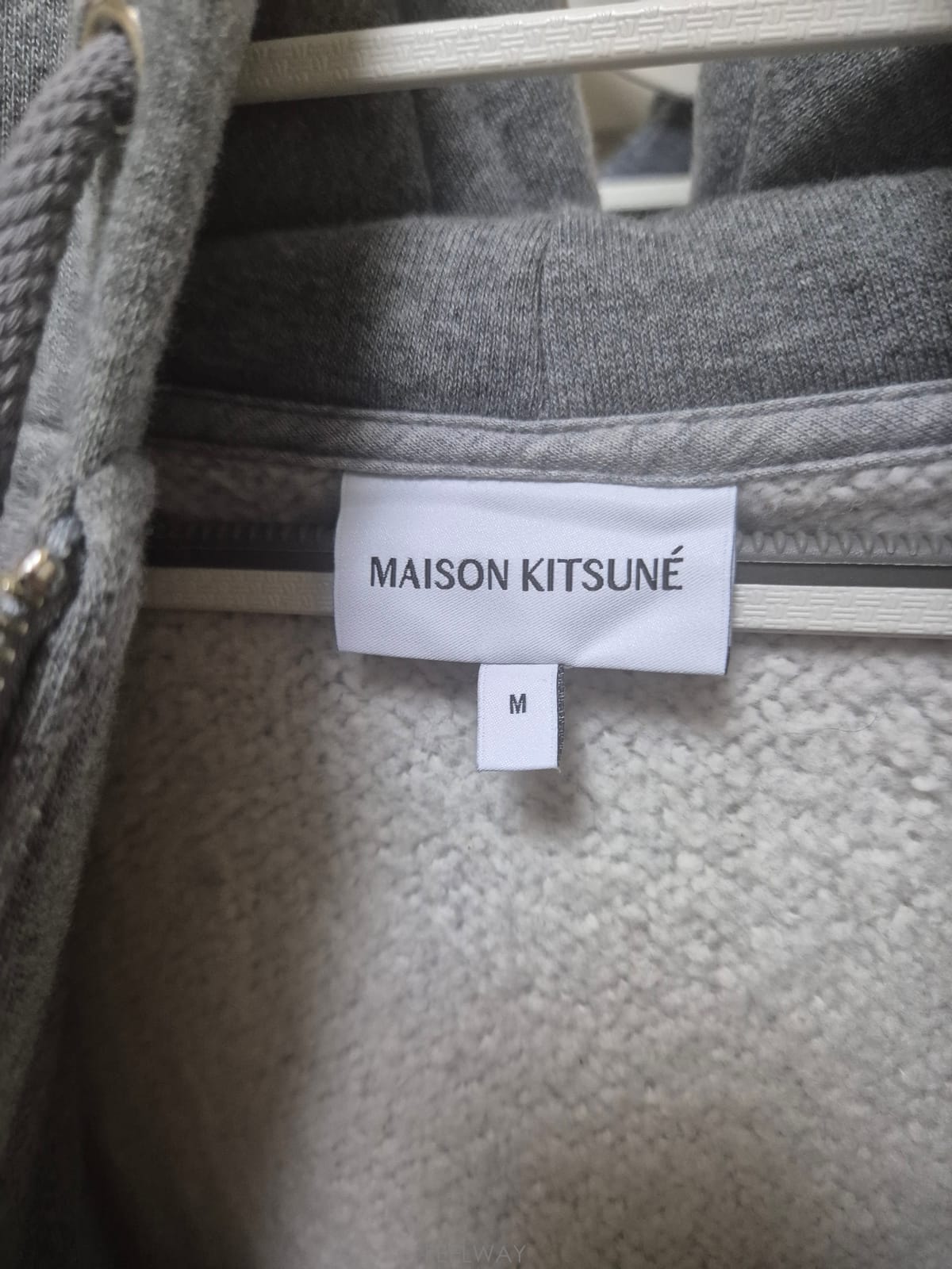��ǰ����, ��ǰ��ǰ | ����Ű����|Maison Kitsune, ����Ű���� ��ǰȮ���� ��Ź�帳�ϴ٤�