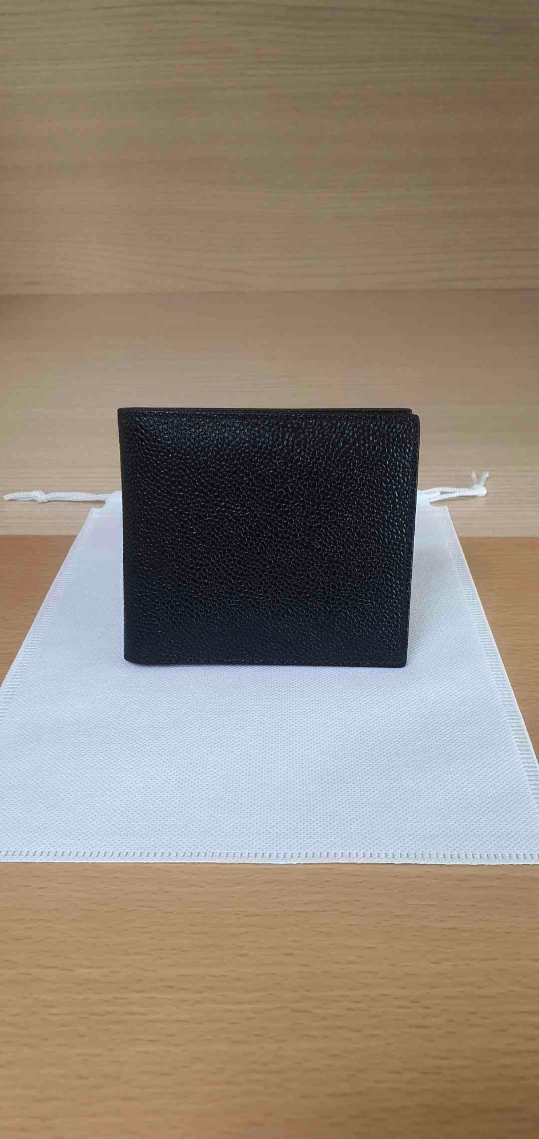��ǰ����, ��ǰ��ǰ | �����|Thom Browne, ����� ������ ��ǰ���� ��Ź�帳�ϴ�