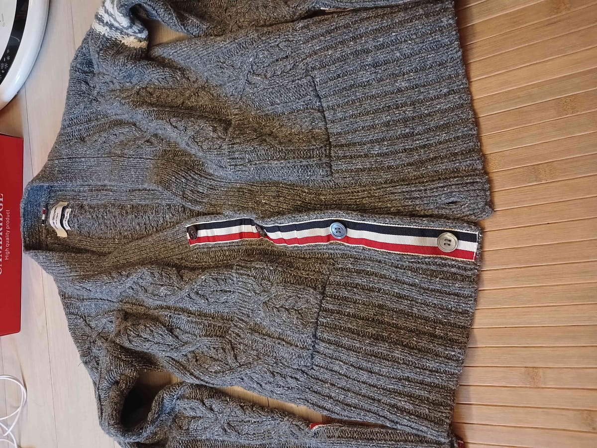 ��ǰ����, ��ǰ��ǰ | �����|Thom Browne, ����� ���� ��Ź�帳�ϴ� 