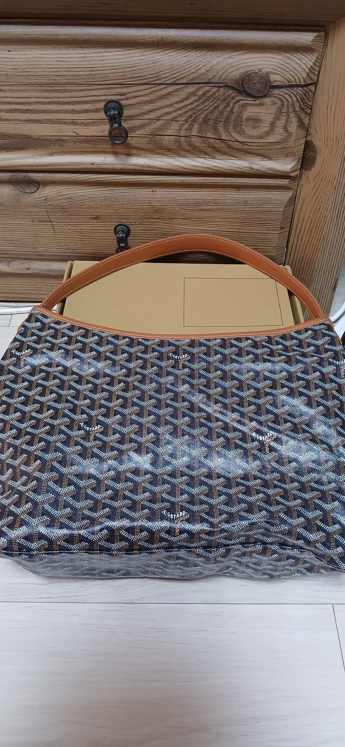 ��ǰ����, ��ǰ��ǰ | ���ߵ�|GOYARD, ���ߵ� ���� ��Ź�帳�ϴ� 