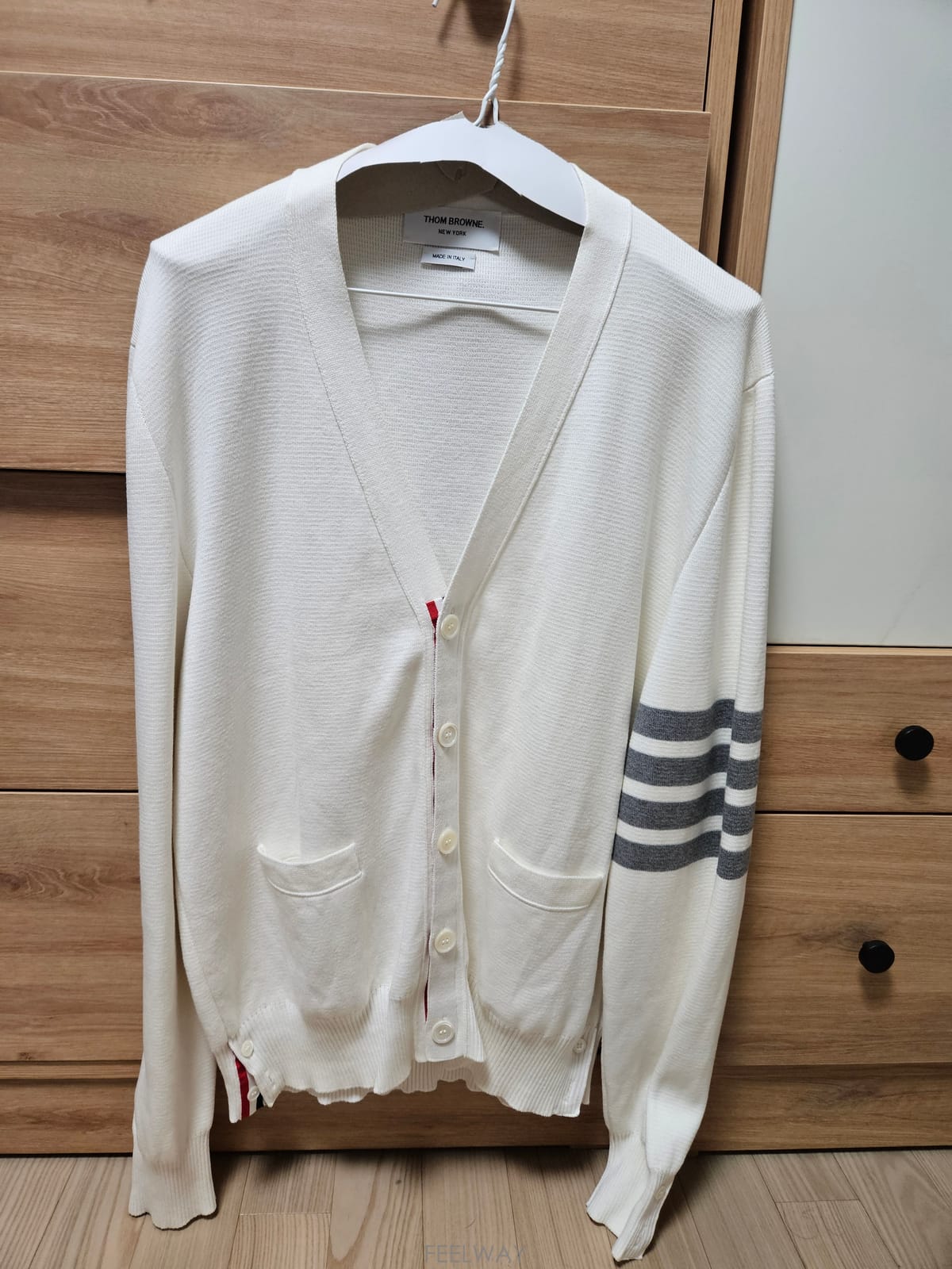 ��ǰ����, ��ǰ��ǰ | �����|Thom Browne, �ȳ��ϼ��� ����ǰ ���� �帳�ϴ�.