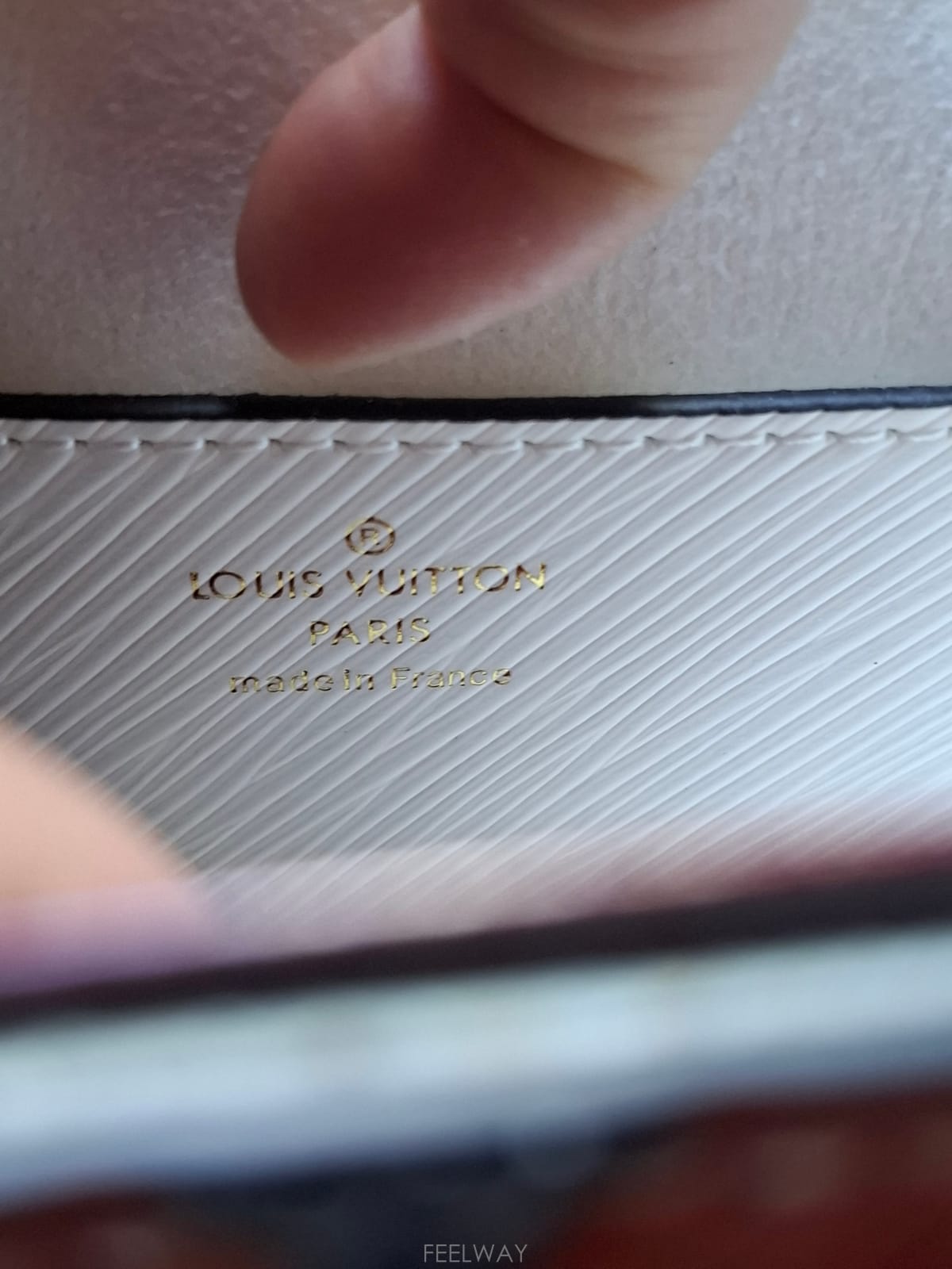 ��ǰ����, ��ǰ��ǰ | ���̺���|Louis Vuitton, Ȯ�κ�Ź�帳�ϴ� 