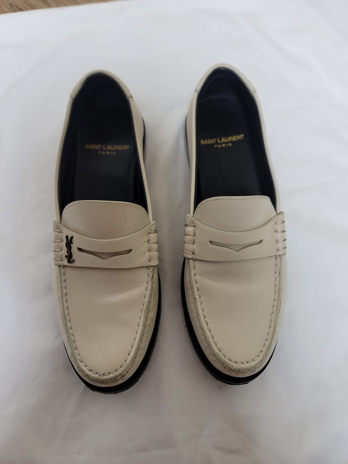 ��ǰ����, ��ǰ��ǰ | ���ζ�|Saint Laurent, ���ζ�����ǰ ���ǵ帳�ϴ� 