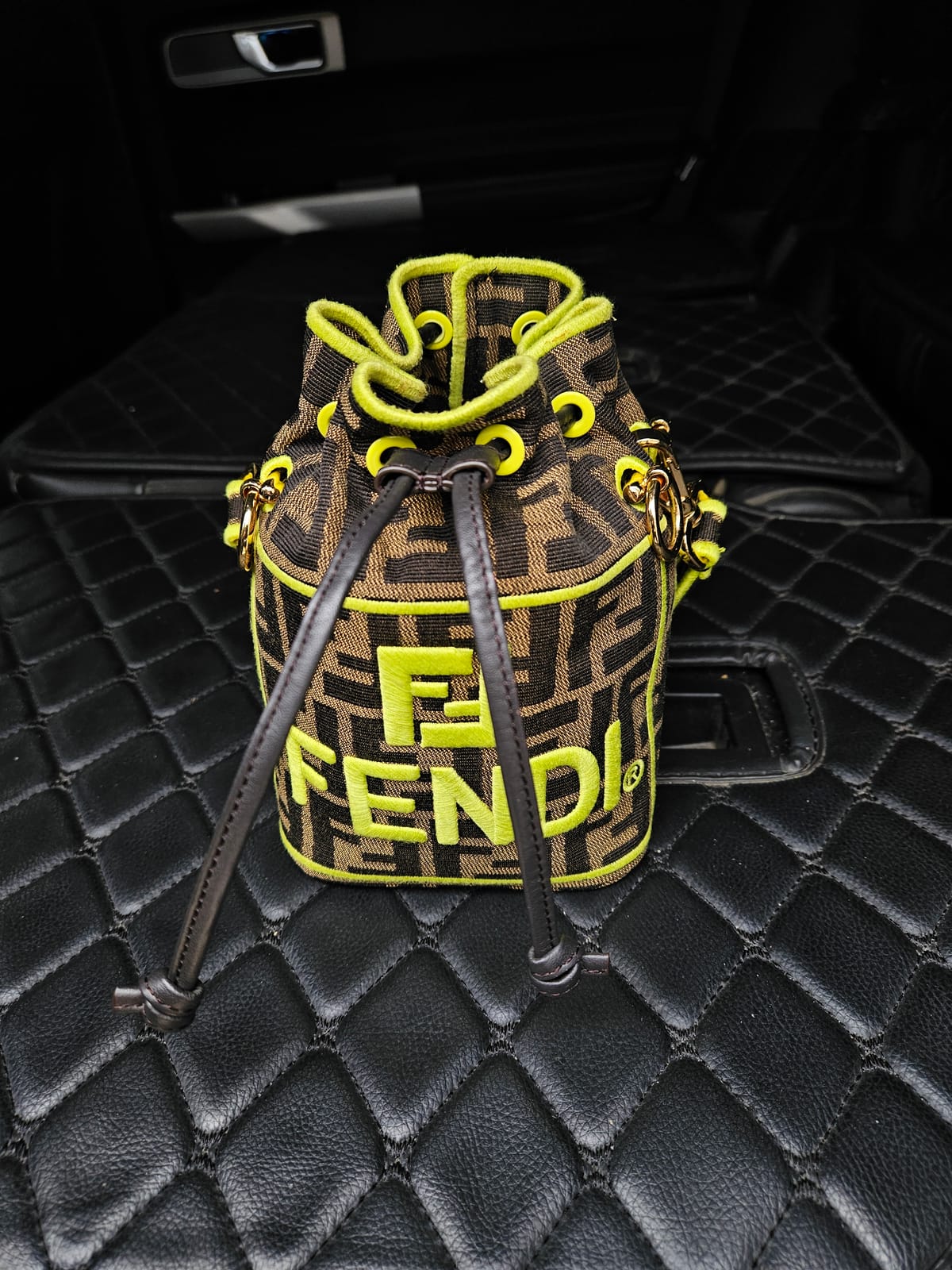 ��ǰ����, ��ǰ��ǰ | ���|FENDI, ��� ��ǰ���ǵ帳�ϴ�?