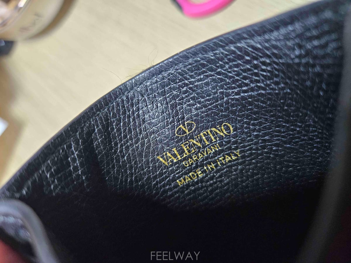��ǰ����, ��ǰ��ǰ | �߷�Ƽ��|Valentino, �߷�Ƽ�� ��Ź�帳�ϴ� 