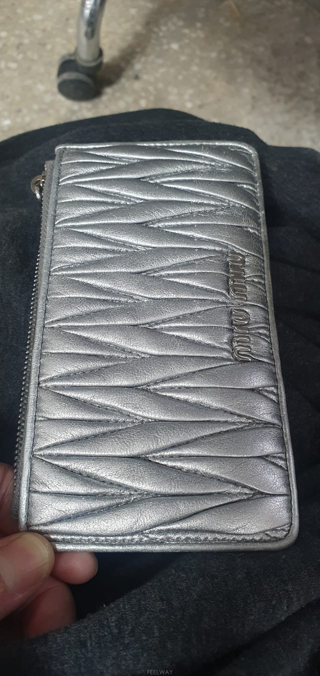 ��ǰ����, ��ǰ��ǰ | �̿�̿�|Miu Miu, �̿�̿� ����ǰ���� �˷��ּ��� 