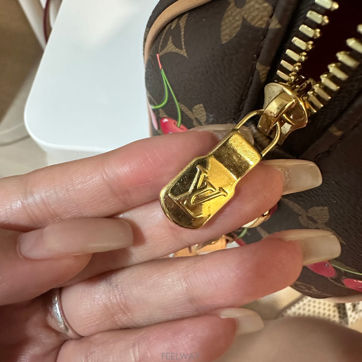 ��ǰ����, ��ǰ��ǰ | ���̺���|Louis Vuitton, ����ǰ ���ǵ帳�ϴ�
