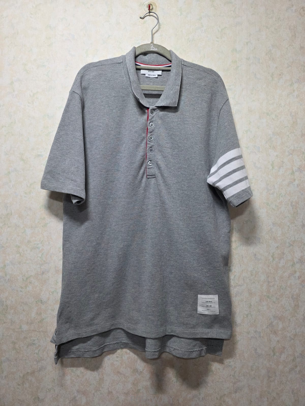 ��ǰ����, ��ǰ��ǰ | �����|Thom Browne, ����� Ƽ���� ��,��ǰ ���ǵ帳�ϴ�.
